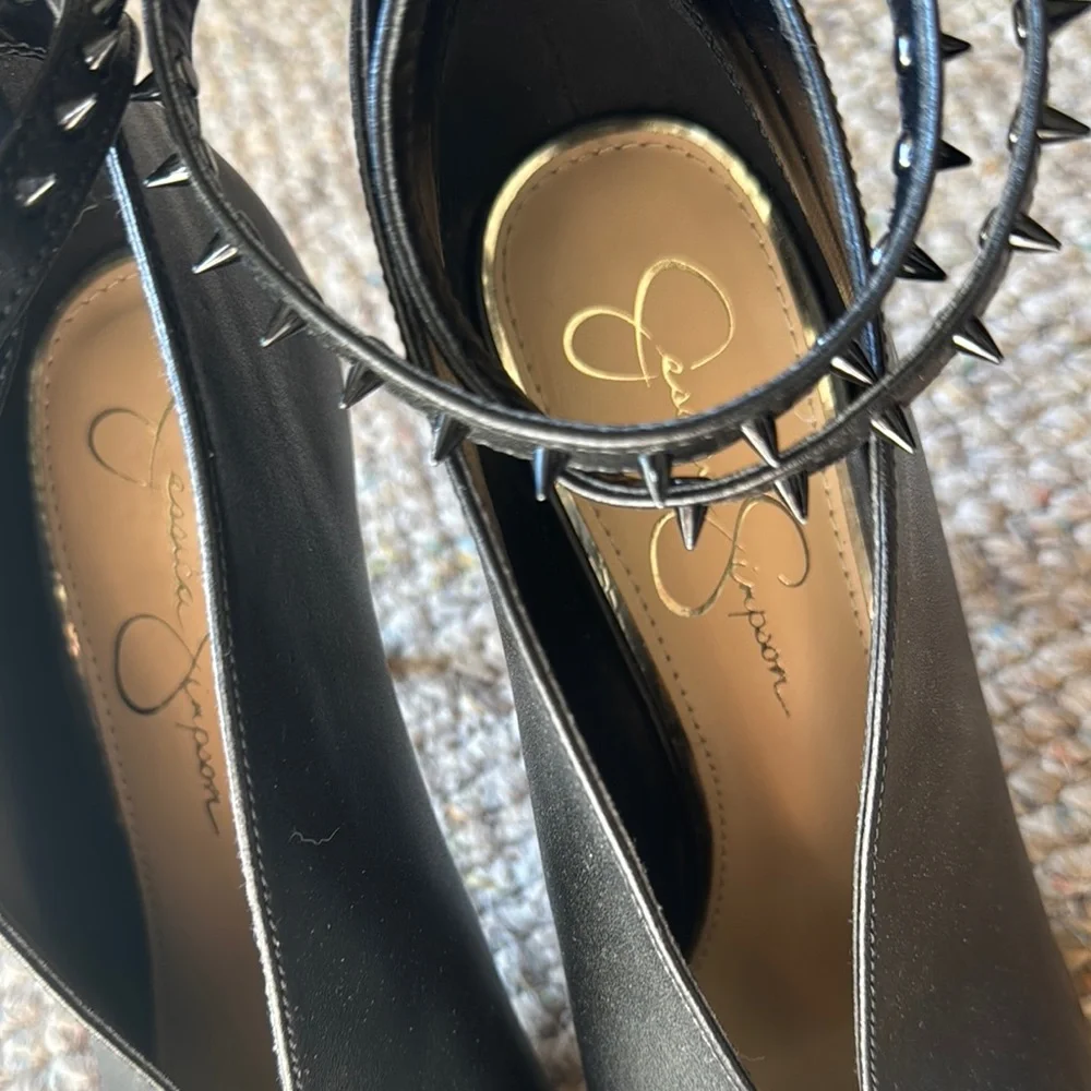 Jessica Simpson Black Studded Women's Shoes - Picture 5 of 10